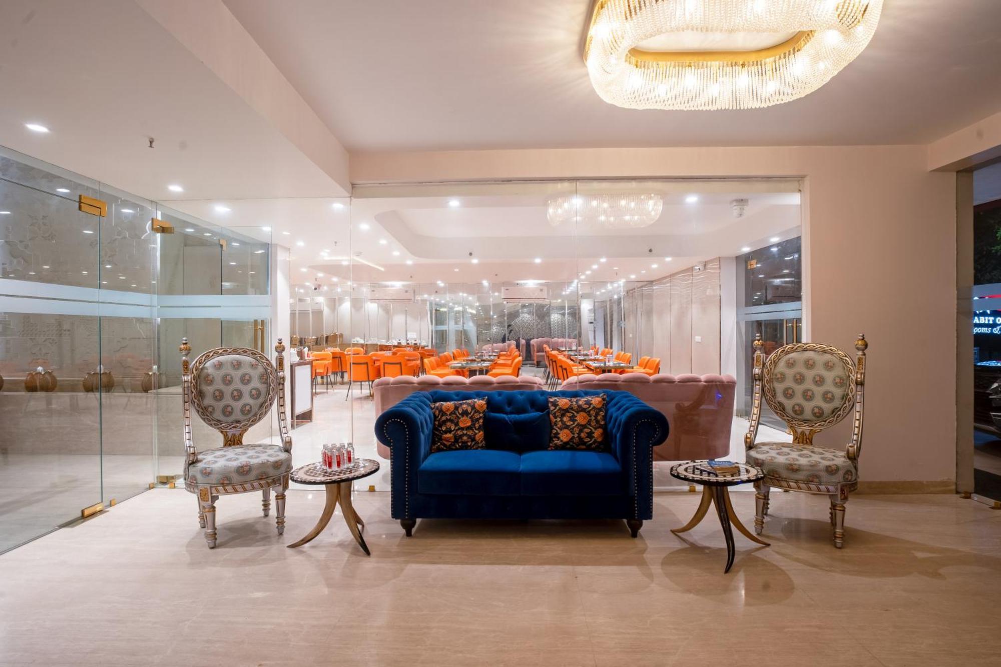 Hotel Ginger Palace Delhi Airport Ню Делхи Екстериор снимка