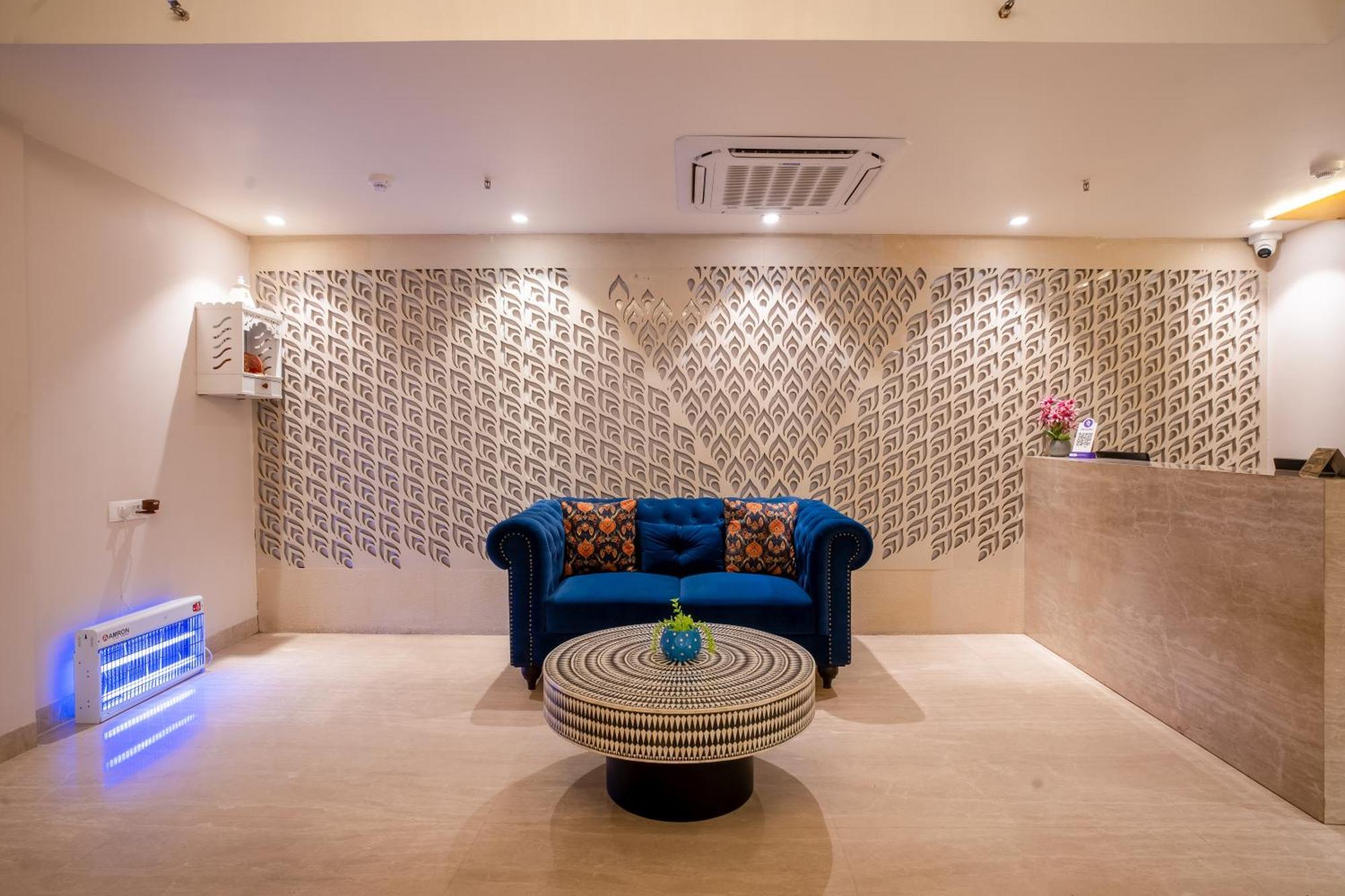Hotel Ginger Palace Delhi Airport Ню Делхи Екстериор снимка