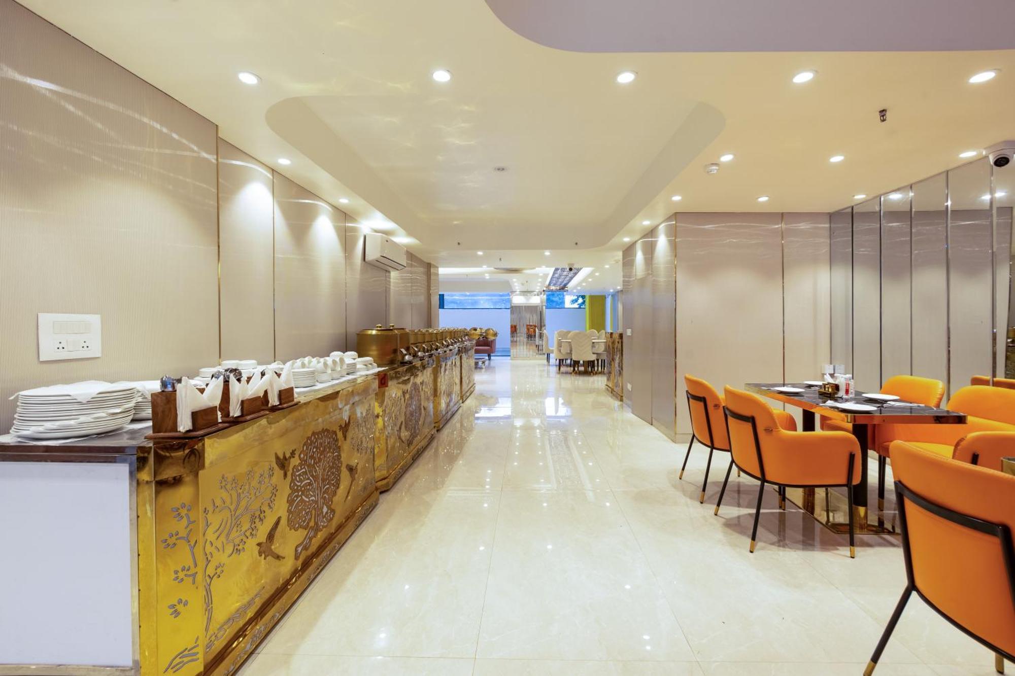 Hotel Ginger Palace Delhi Airport Ню Делхи Екстериор снимка