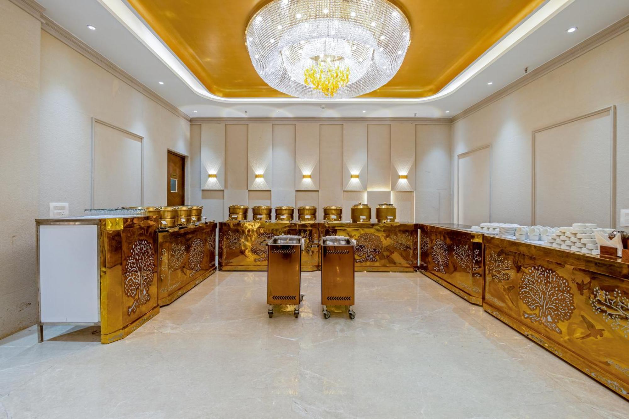 Hotel Ginger Palace Delhi Airport Ню Делхи Екстериор снимка